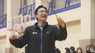 元世界ランク1位の桃田選手が児童・生徒を指導NTT東日本バドミントン教室　福島