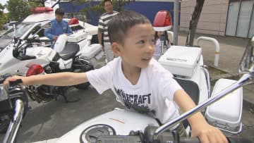 「ヒーローになりたい」　"白バイ"に"パトカー"　はたらくくるまが大集合！　福島