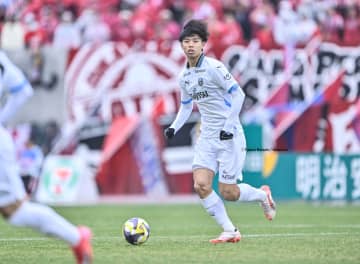 【川崎、J1初挑戦・岡山への苦戦で浮かび上がった新チーム作りの課題とは(3)】DF高井幸大が語る「ゲームコントロールを覚えなければいけない」の意味。攻撃意識を高める中での選択肢