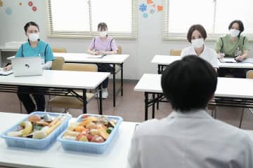 亡き親友・真紀にそっくりな少女が登場「生まれ変わり？」