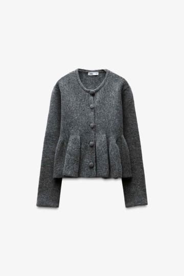 着るだけ → 即体型カバー！【ZARA】40・50代の即戦力♡「ペプラムトップス」