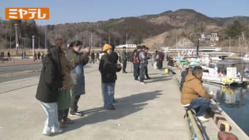 【女川】3月11日、女川の海に祈った人々の思い「みんな元気で頑張ってるよ、心配ないからね」