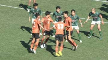 奇策「トルメンタ」さく裂！高川学園が前回王者・青森山田を下し3回戦進出　手をつなぐトリックプレーで先制点【高校サッカー】