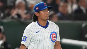 「日本語忘れちゃった？」カブス・今永昇太は通訳スタッフを交えて巨人・大勢と会話　試合前練習で和やかに交流