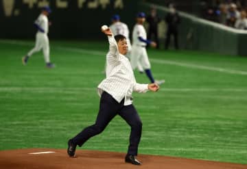 元カブス福留孝介が始球式　大谷、山本、今永、鈴木の4人が出場するMLB開幕戦