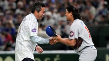 【MLB】始球式に元カブスの上原浩治氏　キャッチャー役の今永昇太に即興でサイン求める場面も