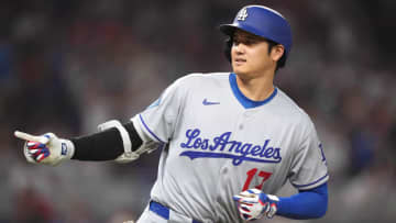 大谷翔平が2階席に飛び込む特大弾で10号到達　では54HRで偉業達成した昨季はいつ10本目打った？