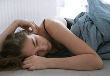 先週のアクセスランキング！１位は、付き合ってない男との旅行。28歳女が２泊予定を切り上げ、１泊で帰ってきた意外なワケ