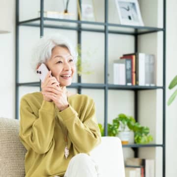 いざという時に役立つ電話番号リストを作り、目立つ場所に掲げる【親を要介護にさせたくない】