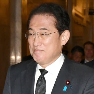 石破首相を襲う「岸田前首相の呪い」…10万円商品券配布めぐり、政倫審出席グズればイメージさらに悪化