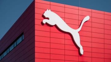 PUMA、英プレミアリーグとの契約を発表！2025-26シーズンから公式試合球を提供…5大リーグで「3リーグ目」