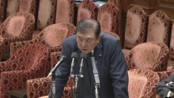 石破首相側「何かお土産が必要だろうと」自民1回生への商品券10万円について説明「首相の私費から支出」