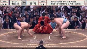 こ、これは…力士が“クセつよ”ルーティン披露 「腰ふっとるやんw」ファン驚き 反響続々