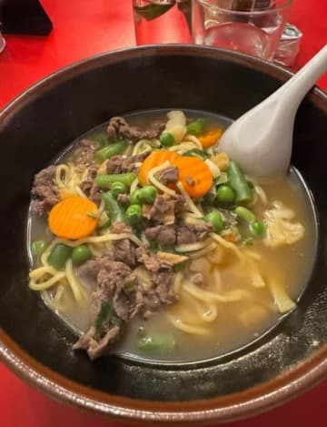 北斗晶、海外旅行中に食べた3000円のラーメンに驚き「海外アルアルですね」「お値段もびっくり」の声