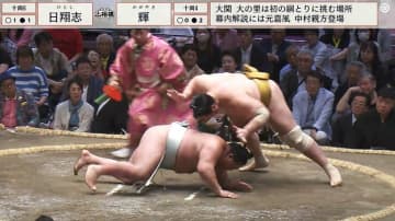 「過去イチやばい顔」「右目見えてる？」満身創痍の力士に心配の声相次ぐ「テープで無理やり開けてる…」「お相撲さんってすごい」驚きの反応も