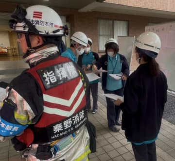 秦野市消防と事業所が合同訓練で連携確認　秦野市