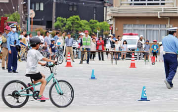 橘小学校　交通安全教室に６０人　自転車「新ルール」周知も　川崎市高津区