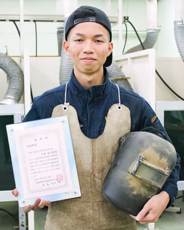 川崎工科高等学校 溶接競技で初の全国へ 無線部は４年連続の出場　川崎市中原区