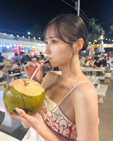 写真集が売り切れ続出…〝伝説のレースクイーン〟31歳　美ボディカット大放出「まさにビーナス」「ブレイクしそうな予感」