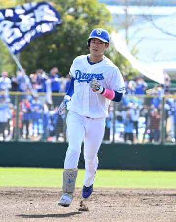 中日・上林誠知が2試合連続OP戦3号で開幕スタメンへ猛アピール