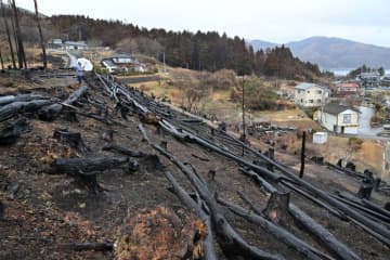 完全に火の気がなくなる鎮火、雨に願う　大船渡市の山林火災