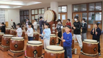 京都中部の道の駅で15日から「春の感謝祭」　地元小学生が伝統の和太鼓を披露