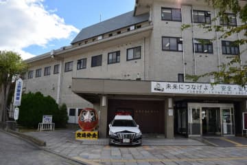 【速報】「わしを殺しかけたやろ」小学生に顔殴るそぶり、電車から無理やり降ろす　70歳男を暴行容疑で逮捕