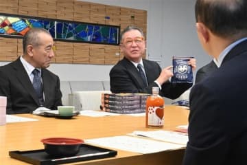 長崎市の6事業者、補助金使い新土産開発　からすみパスタソースやびわ酢サイダー