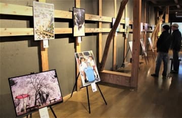 写真愛好家たちの10周年記念展　福岡県うきは市で23日まで入場無料