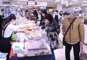 「あんこ」とグルメ　各地の味楽しんで　23日まで、長崎浜屋