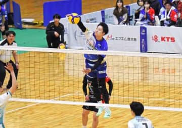 Vリーグ・フラーゴラッド鹿児島、アイシンに3-0で18連勝　西地区Vへ王手