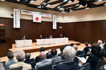 憲法の自衛隊明記　海自OB「隊員の士気上がる」 識者「徴兵制につながる恐れ」　米兵から性被害女性は地位協定の不備訴え　改憲・護憲両派が集会