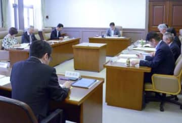 鹿児島市長や市議の給与・報酬3％引き上げ　市長月額118万円は中核市で2番目の高さ、市議報酬は最高額に　審議会が月内にも答申