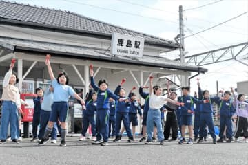 JR鹿島駅の活性化や駅舎保存を1年かけ考える　鹿島小（福島県南相馬市）3年生が企画、発表会