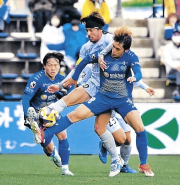 カターレ勝ち点1　昇格組対決、今治に0―0