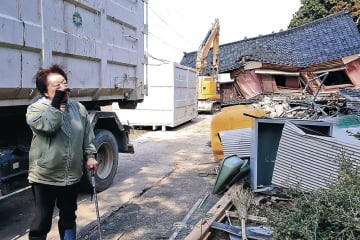 「半年たち初めて涙」　奥能登豪雨、現場で遺族祈り