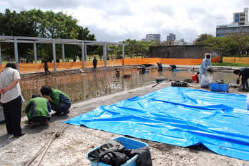 クローン増殖ザリガニ、駆除策まだ定まらず…池の水ぜんぶ抜けない　沖縄・那覇