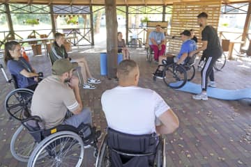 車いす合宿、希望者絶えず　ウクライナ、軍人参加3割