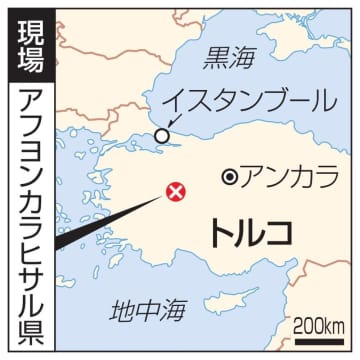 トルコで日本人ら乗車のバス横転　8人搬送、命に別条なし