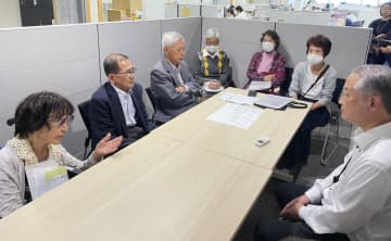 長崎被爆救済策「事前説明ない」　体験者や支援者、県市に抗議