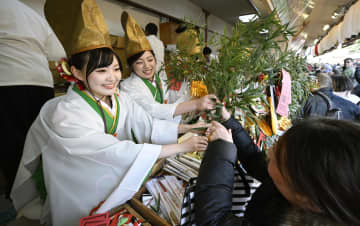 大阪で十日えびす幕開け　福求め、参拝客にぎわう