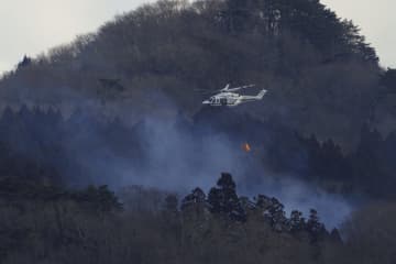 岩手山火事、4日目も消えず　避難指示を継続、けが人なし