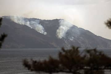 岩手の山林火災、焼損面積が倍増　1200ヘクタール、態勢増強