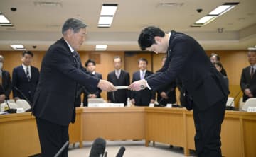 疑惑告発文書「一定の事実確認」　斎藤兵庫県知事問題、百条委結論