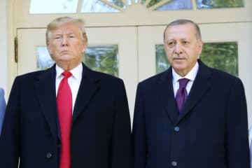 トルコ、米主導での交渉を支持　ウクライナ巡り首脳が電話