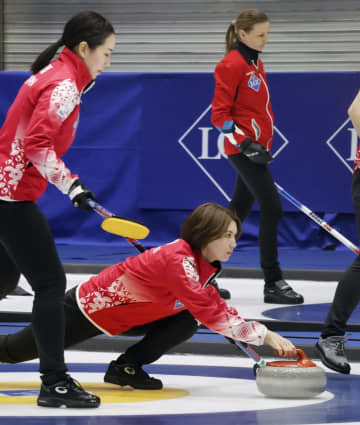 カーリング日本代表、2勝目　女子世界選手権第3日、1次L