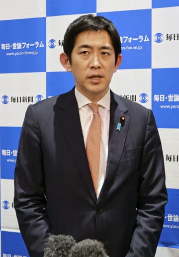 自民の小林鷹之氏、首相に苦言　商品券巡り「政治の初歩」