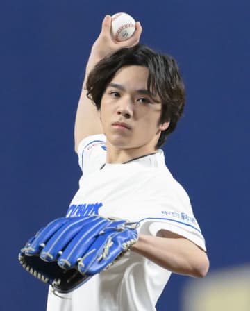 フィギュア宇野さん始球式　名古屋市出身、中日戦で