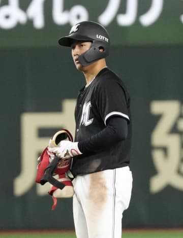 巨4―4ロ（22日）　ロッテ新人西川が2長打で2打点