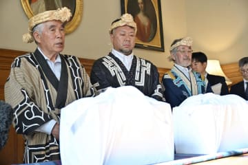 エディンバラ大、アイヌ遺骨返還　英、研究目的で110年保管